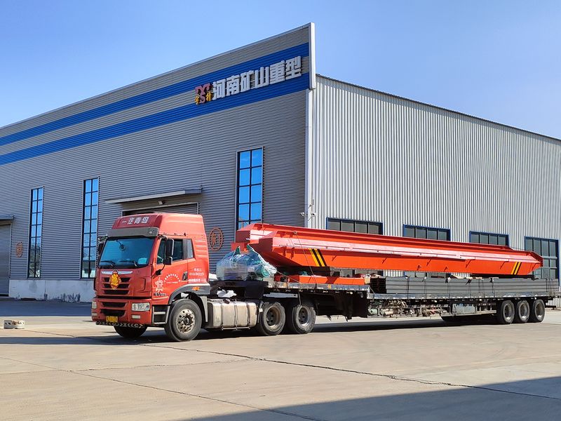 電動單梁起重機，LD20t-26.8m，4臺，發(fā)往石家莊交付客戶使用。